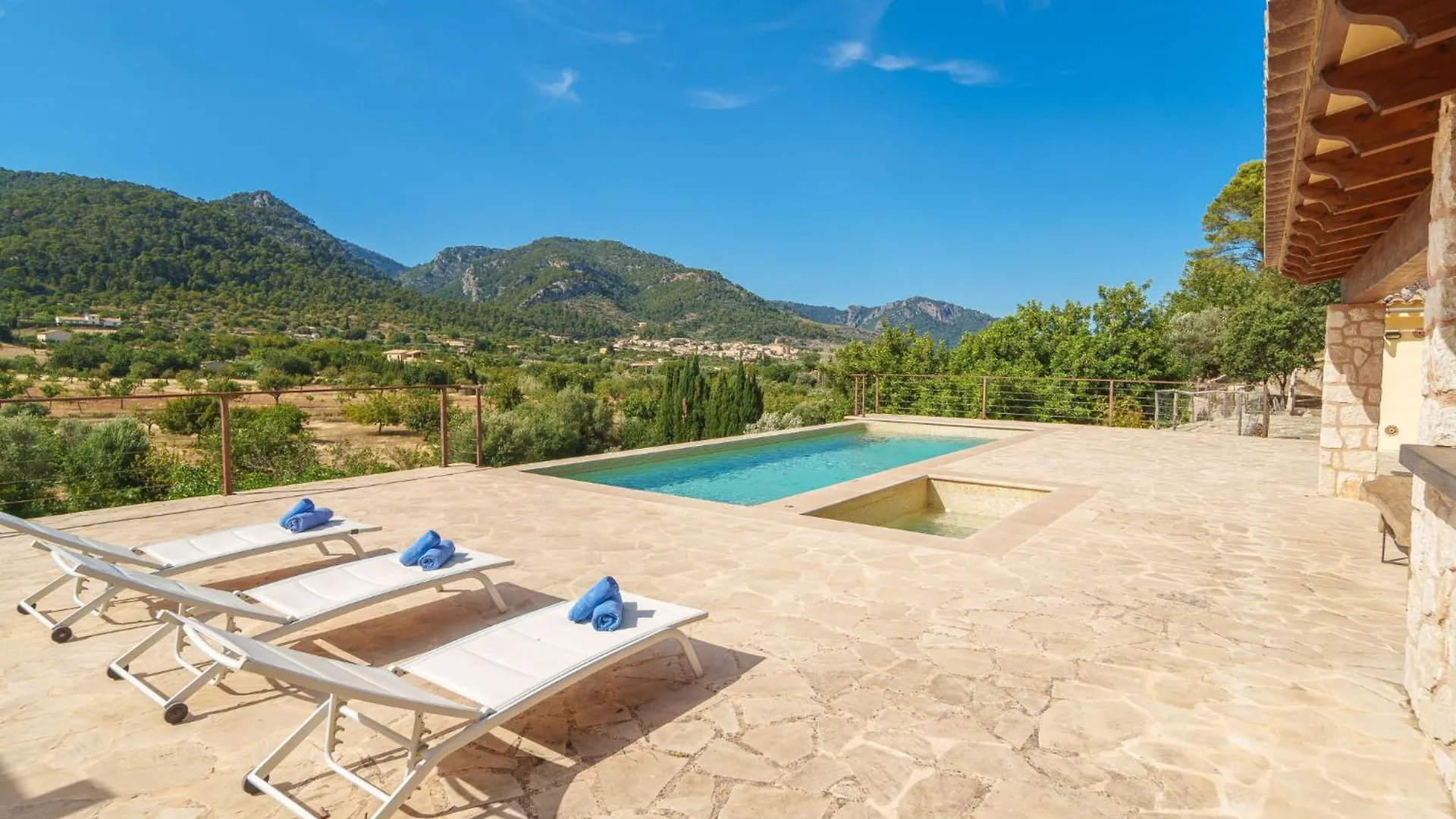 Holiday Home Can Garcia By Interhome의 연락처